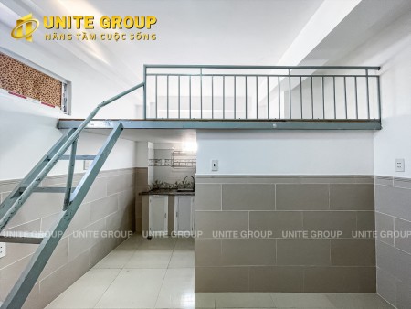 Gác lửng có cửa sổ full nội thất giá rẻ tại Bình Thuận, Q7 gần KCX Tân Thuận, ĐH UFM, cầu Phú Mỹ…, 35m2