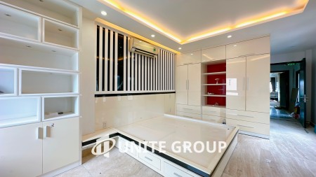Cho thuê căn hộ strudio view đẹp, full nột thất, mặt tiền Võ Văn Kiệt Q1 gần Đại Học Luật, 35m2