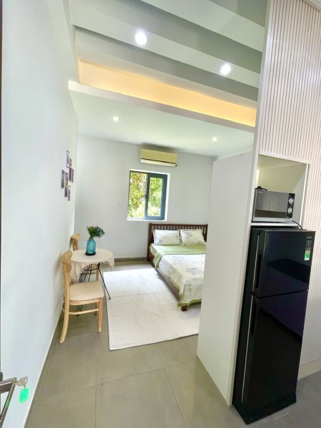TRỐNG STUDIO VÁCH NGĂN NGAY HOÀNG QUỐC VIỆT GIÁ SIU MỀM, 25m2