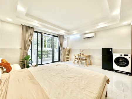 Căn hộ 1PN ban công rộng 40m2 tách bếp, máy giặt riêng đối diện Tdtu, Rmit Q7, giáp Q8, Q4, 40m2