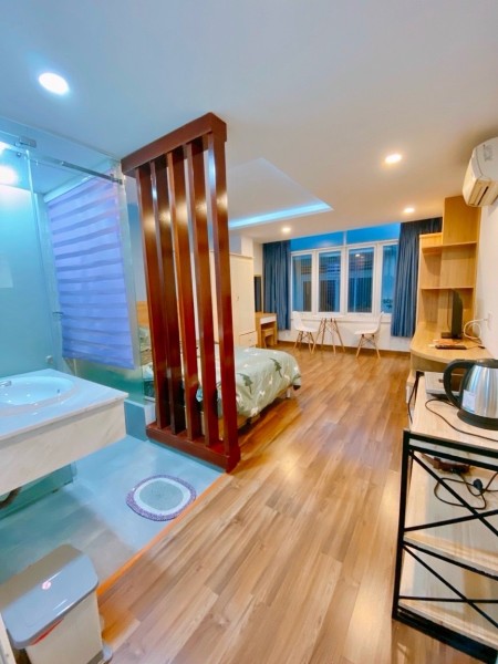 Cho thuê căn hộ Studio có cửa sổ rộng siêu thoáng, Nguyễn Trãi Q1 gần Bùi Viện, chợ Thái Bình, 30m2