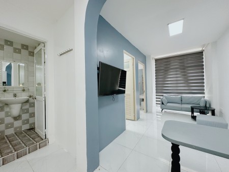 Căn hộ 2PN rộng rãi full nội thất đường Út Tịch quận Tân Bình, 45m2