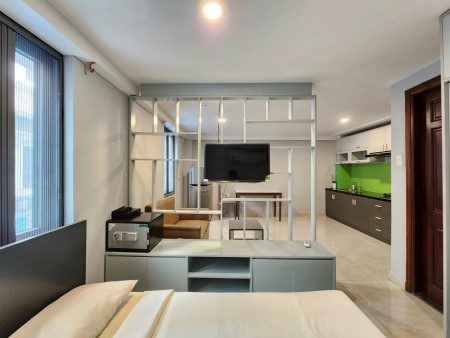 Nhượng phòng phan khiêm ích, ngay phú mỹ hưng Q7, full nội thất Dịch vụ dọn phòng 8tr5, 40m2