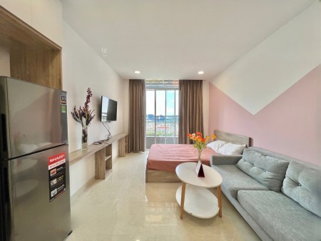 Siêu phẩm ban công - gần cầu Phú Mỹ - Nguyễn Văn Linh - Big C - Quận 7, 30m2