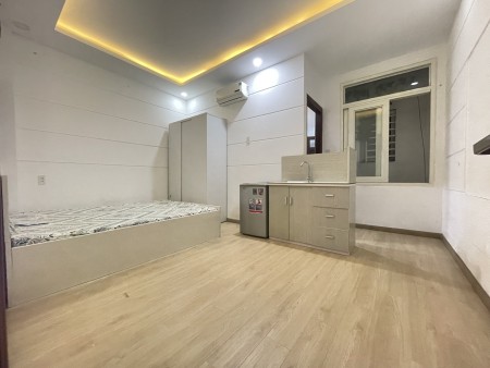 Phòng 4,9tr đủ tiện nghi ngay Trần Đình Xu Nguyễn Cư Trinh, 25m2
