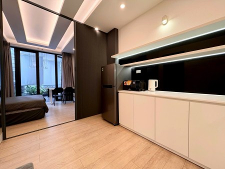 TRỐNG LẠI PHÒNG BAN CÔNG GẦN NHÀ THỜ TÂN ĐỊNH, 35m2
