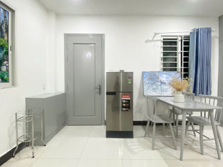 CHDV cửa sổ 35m2 ngay ngã tư Bảy Hiền, 35m2