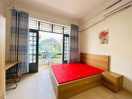 CHO THUÊ PHÒNG BAN CÔNG FULL NỘI THẤT GẦN PHÚ MỸ HƯNG Q7, 30m2