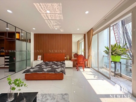 CĂN HỘ DỊCH VỤ BAN CÔNG SÁNG SỦA - CỬA SỔ LỚN, DECOR XỊN - GẦN ĐH UFM - CẦU TÂN THUẬN TÂY - QUẬN 7, 35m2
