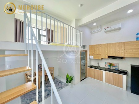 Duplex cửa sổ lớn nội thất đầy đủ siêu rộng - đường Lạc Long Quân Tân Bình - gần đại học Văn Hiến, 35m2