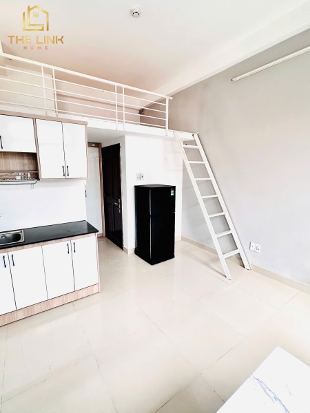 CHO THUÊ DUPLEX BAN CÔNG MÁY GIẶT RIÊNG NGAY CẦU TÂN THUẬN, 30m2