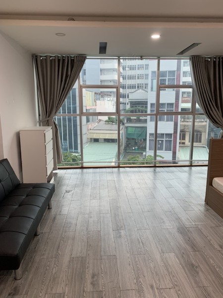 Căn Cửa Sổ Lớn Bạch Đằng Tân Bình Gần Sân Bay, 45m2