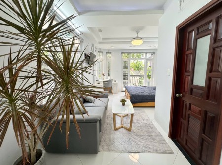 TRỐNG SẴN PHÒNG BAN CÔNG NGAY TRUNG TÂM QUẬN 1, 45m2