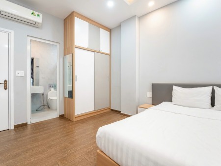 Studio ban công tách bếp full nội thất quận Tân Bình cách sân bay 5 phút di chuyển, 35m2