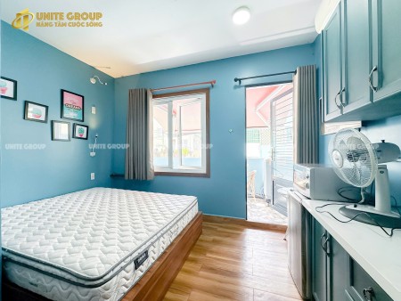 CHO THUÊ STUDIO Q1 NỘI THẤT CƠ BẢN BAN CÔNG, 30m2