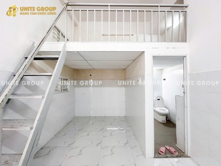 Cho thuê phòng Duplex gần cầu Tân Thuận, quận 7, 35m2