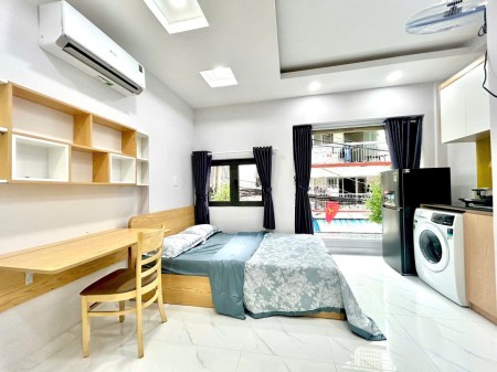 Cho thuê căn Studio Q10 Cửa sổ lớn, 35m2