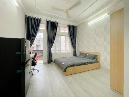 Cho Thuê Căn Hộ Có Ban Công Gần Sân Bay Tân Sơn Nhất, 45m2