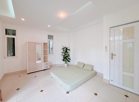 Studio full nội thất ban công siêu xịn siêu rẻ tại KDC Nam Long, gần cầu Tân Thuận, cầu Phú Mỹ, 35m2