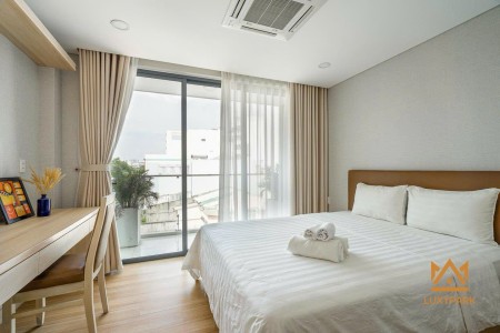 Cho thuê căn hộ đầy đủ nội thất, bancol sát Cầu Ba Son, Vincom thuận tiện qua quận 2, 40m2