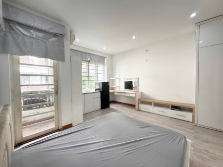 Studio Ban Công ngay Công viên Hoàng Văn Thụ, 30m2