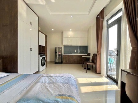 Cho thuê CHDV ban công full nội thất - gần Lotte, cầu kênh tẻ - Chỉ 5p sang Q4, 8,1, 30m2