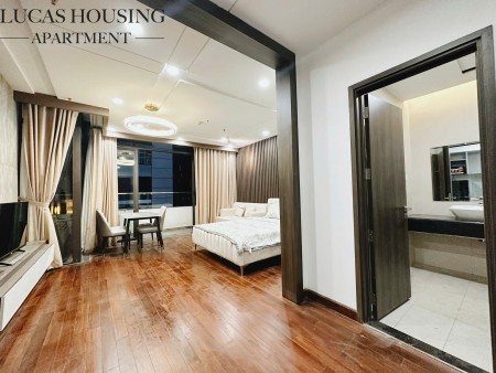 PHÒNG STUDIO BAN CÔNG FULL NỘI THẤT THOÁNG MÁT NGAY SÁT SÂN BAY TSN, 40m2