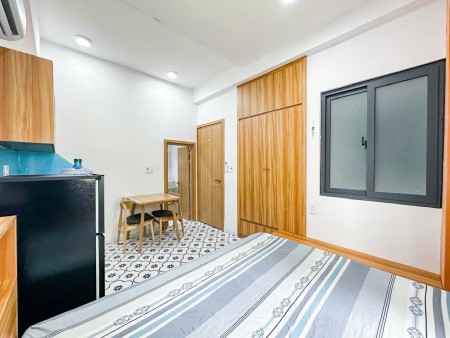 Căn Hộ Studio Cửa Sổ Full Nội Thất Tại Quận 7, 30m2