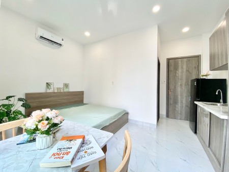KHAI TRƯƠNG CĂN HỘ BAN CÔNG THOÁNG QUẬN 4, 30m2