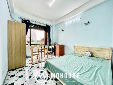 Cho thuê căn hộ có ban công lớn ngay ETOWN Tân Bình, 35m2