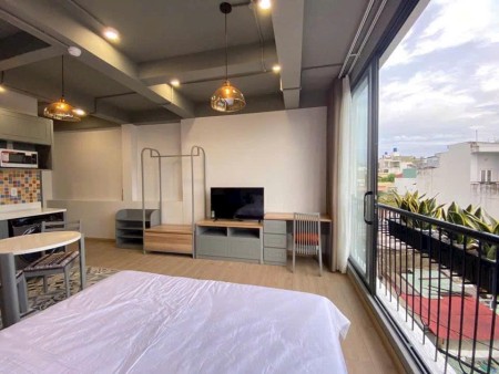 Căn hộ 1pn ban công tách bếp full nt, 45m2