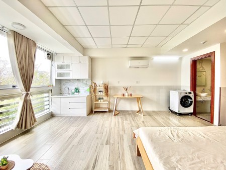 Studio Cửa Sổ - Full nội thất Máy giặt riêng sát bên TDTU, 35m2