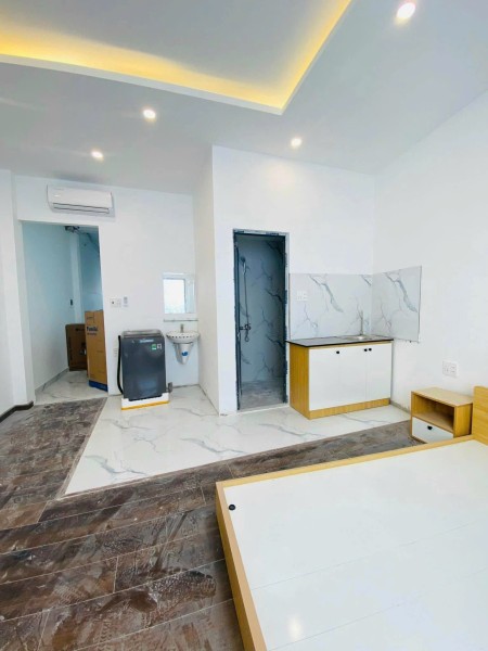 Bóc Seal Căn Hộ Cửa Sổ Trời có Máy Giặt Riêng gần Vòng Xoay Lê Đại Hành quận Tân Bình, 35m2