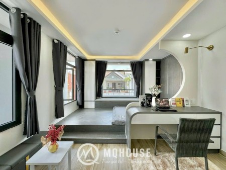 Căn hộ Full nội thất, có ban công ngay Cộng Hoà, 40m2