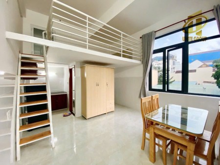 Duplex cửa sổ lớn, full nội thất tại Q7, gần TDTU, RMIT, sau LOTTE, cầu Kênh Tẻ, tiện qua Q4, Q1, 30m2