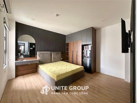 STUDIO cửa sổ nằm ngay chân cầu Nguyễn Văn Cừ , gần Đh Sư Phạm, 30m2