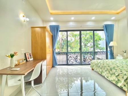 KHAI TRƯƠNG CĂN HỘ BAN CÔNG FULL NỘI THẤT GẦN SÂN BAY TÂN SƠN NHẤT, 30m2