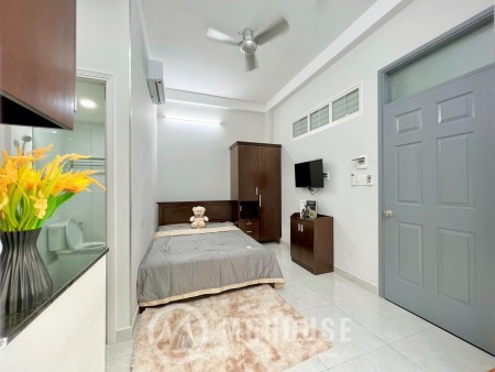 Cho thuê phòng trọ siêu mới cửa sổ to đón gió ngay sát Sân Bay TSN, 40m2