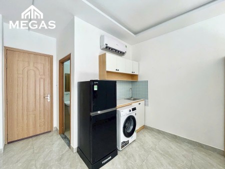 Căn hộ Studio cửa sổ lớn , Full nội thất máy giặt riêng ngay Cách mạng Tháng 8, 30m2