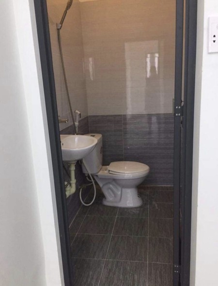 Phòng bình thạnh đầy đủ nội thất, cách đại học Văn Lang 300m, 18m2