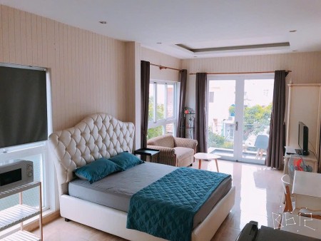 Căn hộ full nội thất ban công Lý Chính Thắng quận 3, 40m2
