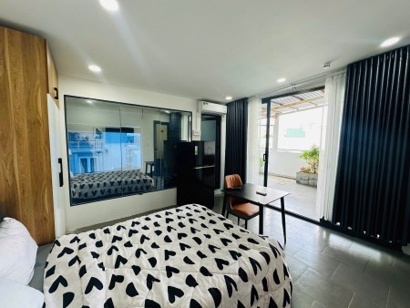 Căn Penthouse Sân Vườn Siêu Thoáng Ngay Khu Etown Quận Tân Bình, 45m2