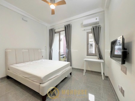 Căn hộ ban công, full nội thất, giặt riêng giá cực tốt ngay Etown Cộng Hoà, 30m2