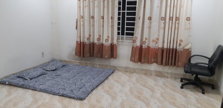 Chính chủ cho thuê phòng trọ trong căn nhà mặt tiền đường vào chợ An Sương, 20m2