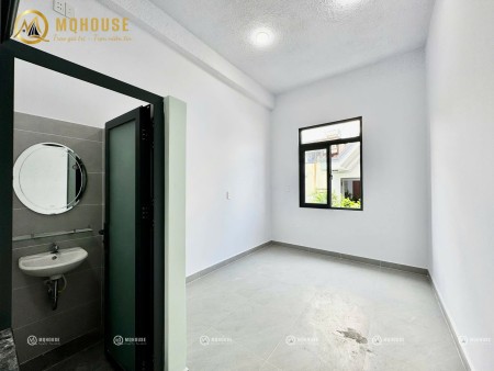 Cho thuê phòng trọ mới xây ngay đường 30/4 p Tân Thành q Tân Phú gần Vườn Lài, 25m2