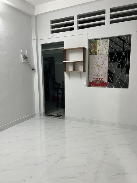 Cho thuê phòng trọ trung tâm Quận 10, 16m2