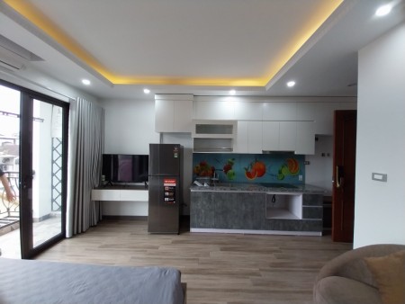 Cho thuê Căn Apartment tại ngõ 193 Trích Sài. Ban công rộng thoáng View hồ Tây. Chỉ 6.5tr, 34m2