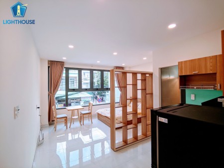 Trống sẵn ở liền được full nội thất ngay Sân Bay Tân Sơn Nhất, 35m2