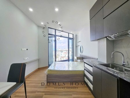 Trống sẵn Studio ban công, full nội thất tại Trung tâm Sài Gòn - Quận 1, 40m2