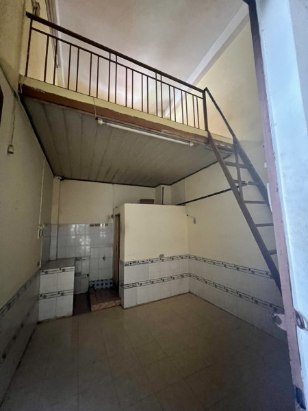 Cho thuê phòng trọ tại Quận 7 - Di chuyển thuận tiện Q7 - Q4 - Q1, 18m2